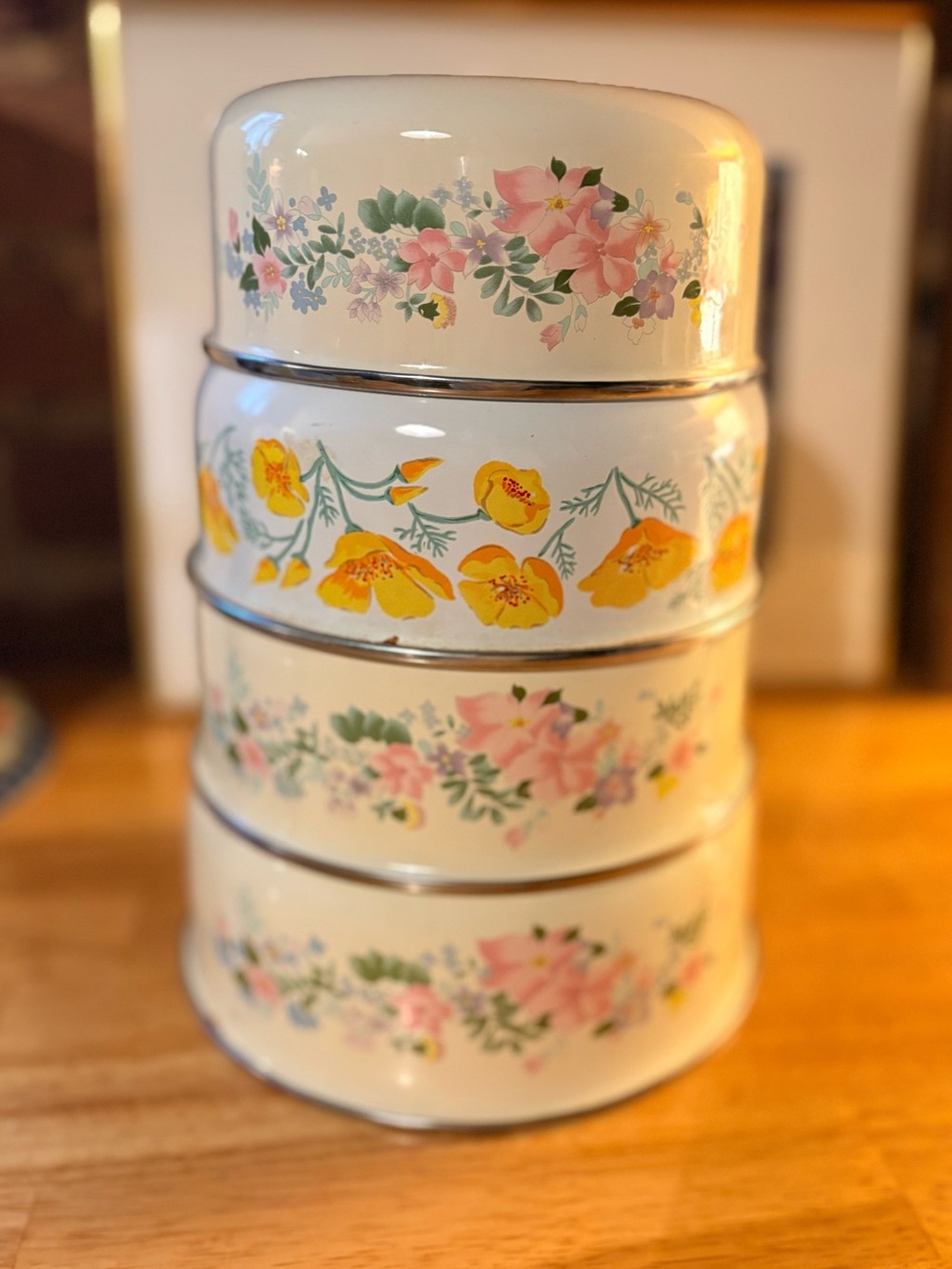 vintage 1980s Kobe brand enamel mixing bowl set